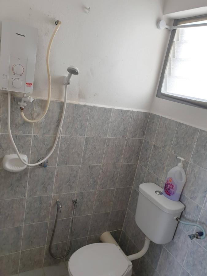 Kinora Homestay Perai Bagian luar foto